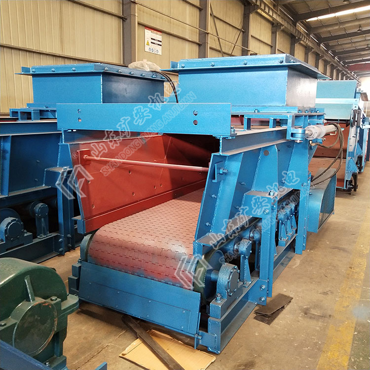 甲帶給煤機(jī)