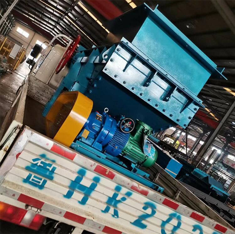 山東礦安自主研發(fā)生產(chǎn)的變頻甲帶給煤機發(fā)往河北唐山