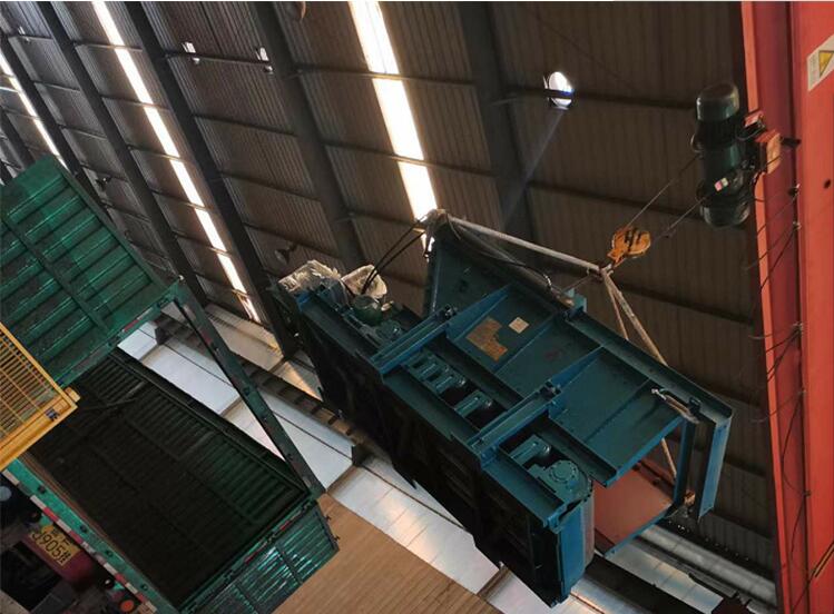 山東礦安機電生產(chǎn)的兩臺液壓甲帶給煤機發(fā)往山西朔州